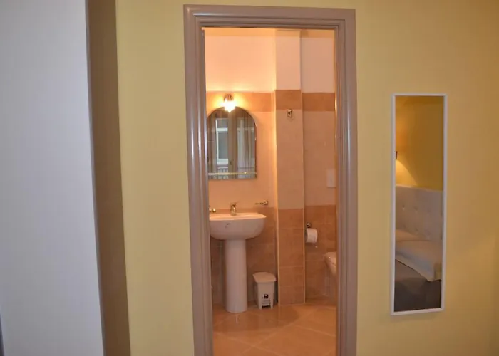 100 Metri Dal Mare 3*